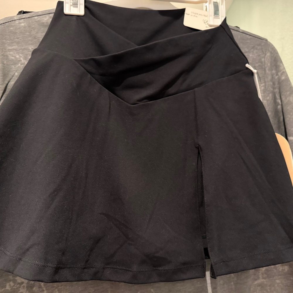 New Women’s Black Blogilates Crisscross Slit Skort Size Small - Picture 2 of 5